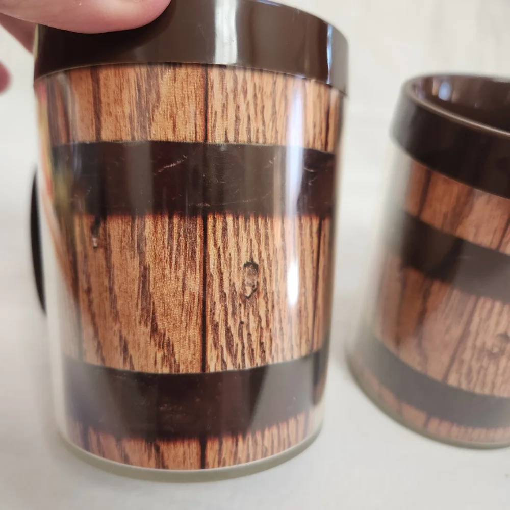 Dart Industries Thermo Serv Old Oaken Bucket Coffee Mugs